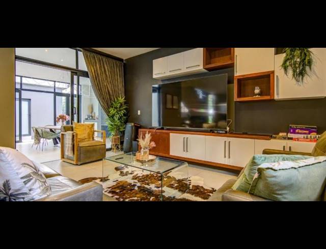 4 BEDROOM HOUSE FOR SALE IN GLEN MARAIS